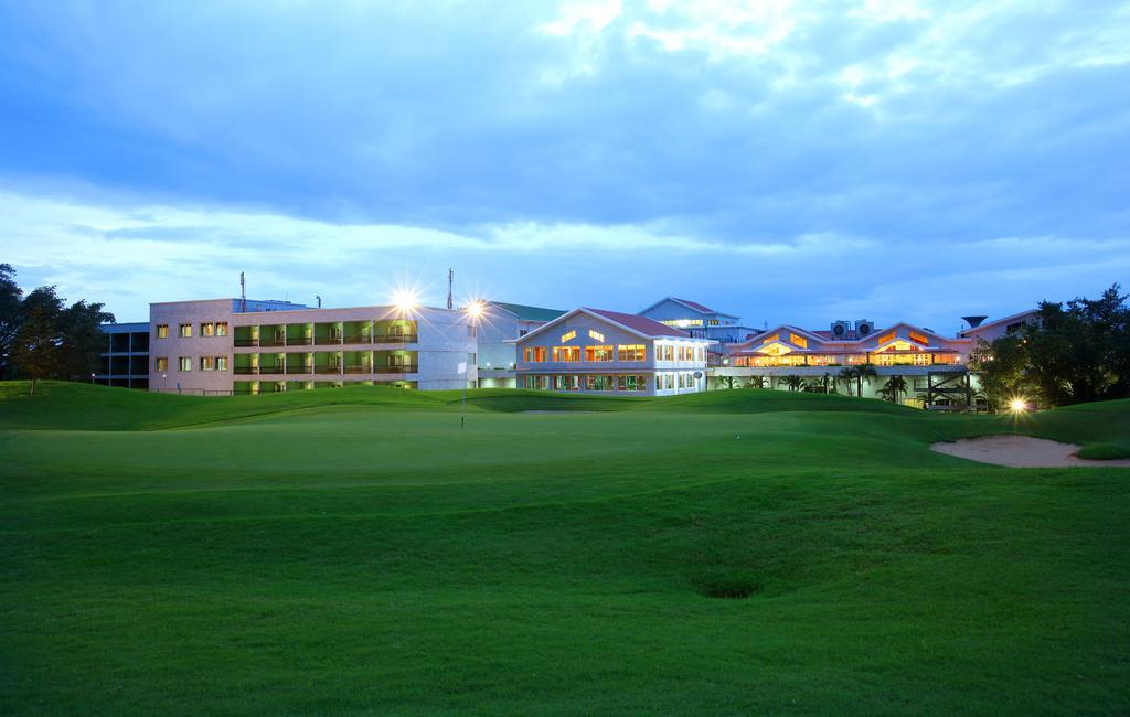 Eagleton - The Golf Resort Bidadi Экстерьер фото